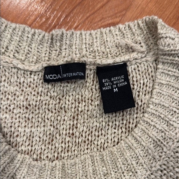 Moda International Gray Chunky Knit Crew Neck Sweater - Picture 2 of 2